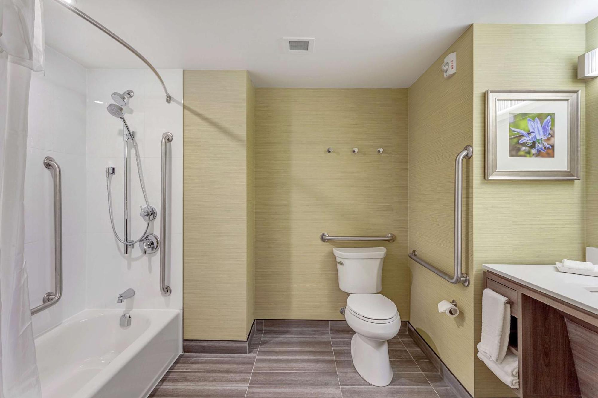 Home2 By Hilton Toronto/brampton, On Hotel 3*