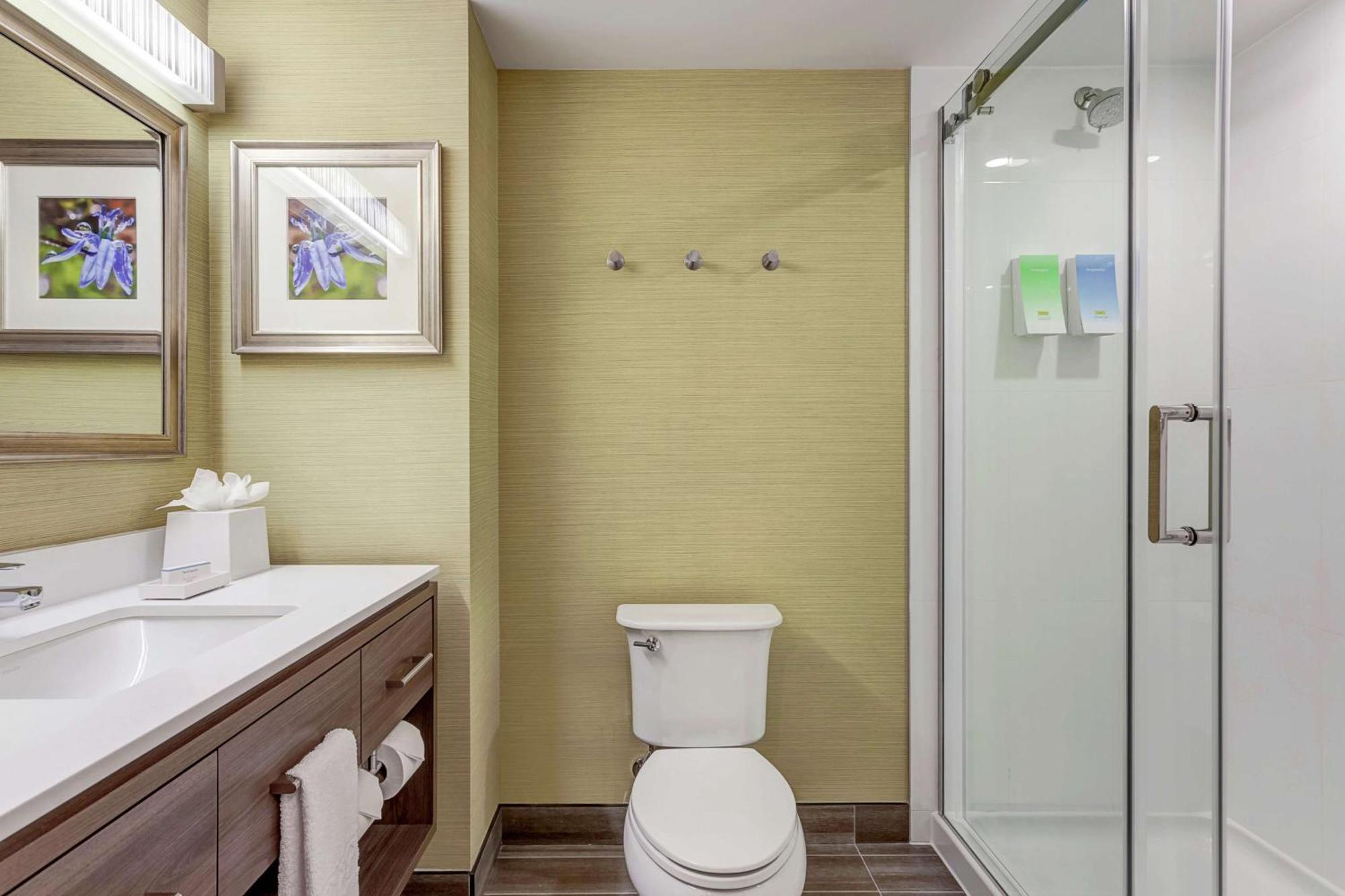 Hotel Home2 By Hilton Toronto/brampton, On 3*