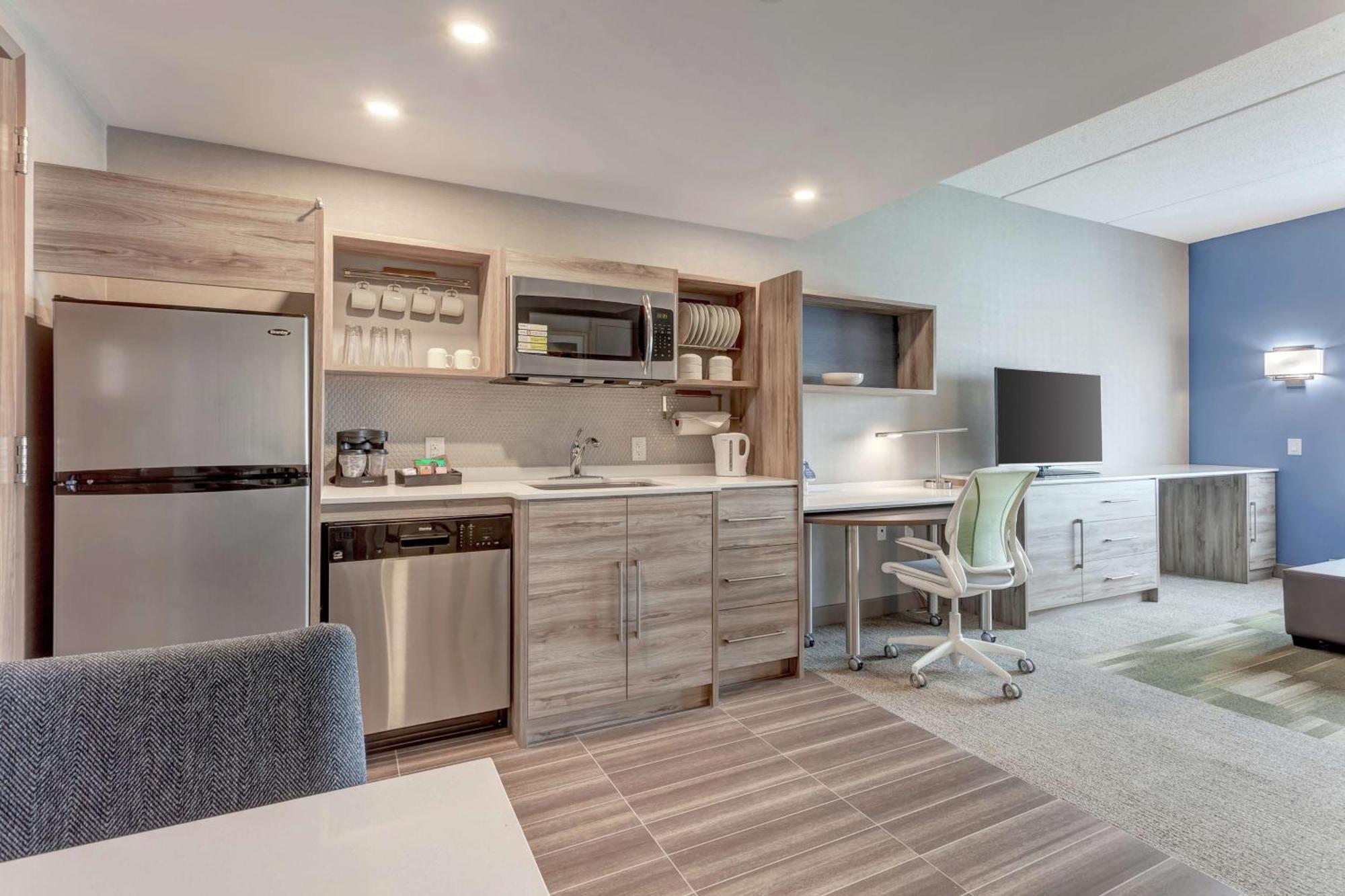 Home2 By Hilton Toronto/brampton, On 3*